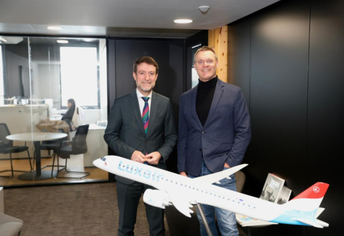 Linjë ajrore direkte me Luksemburgun? Ministri Hoxha takon kreun e Luxair