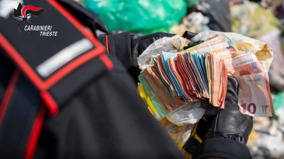 Hodhi aksidentalisht në plehra 7,000 euro, ia gjen policia pas dy ditësh kërkime