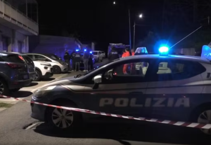 Tragjedi në Itali, nëna hidhet nga dritarja me tre fëmijët e saj