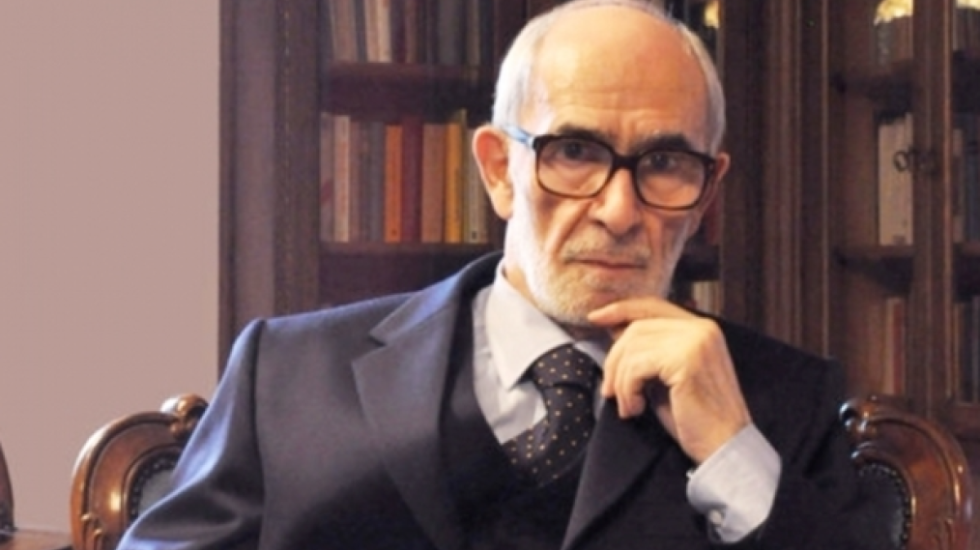 Vdekja e akademikut, e premtja shpallet ditë zie në Kosovë